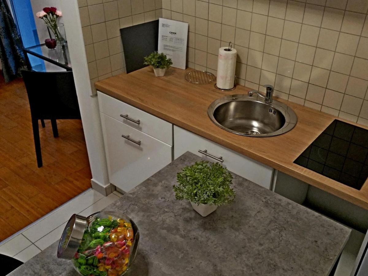 Factory - Self Check In Apartman Eszék Kültér fotó