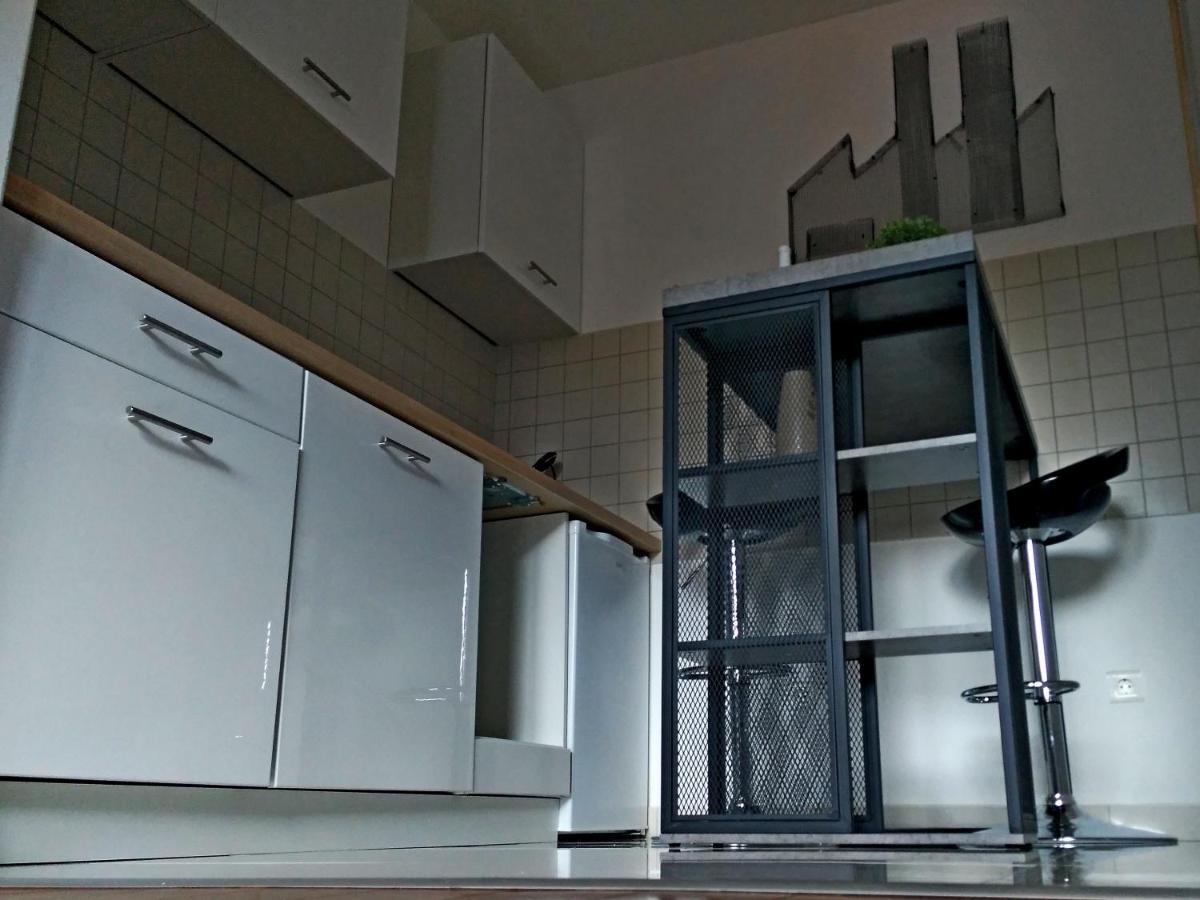 Factory - Self Check In Apartman Eszék Kültér fotó